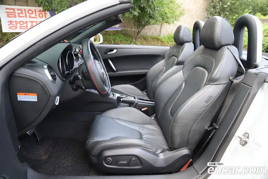 Audi TT 2011 2.0 Автомат в Москве № 723817, фото 10