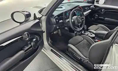 Mini Cooper 2023 2.0 Автомат в Москве № 724757, миниатюра 11