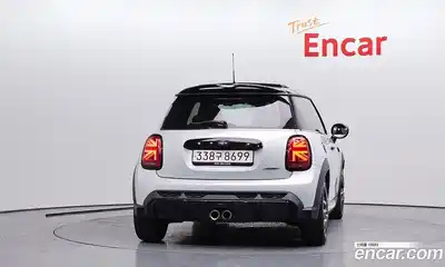 Mini Cooper 2023 2.0 Автомат в Москве № 724757, миниатюра 4
