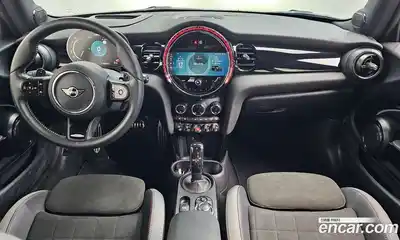 Mini Cooper 2023 2.0 Автомат в Москве № 724757, миниатюра 7