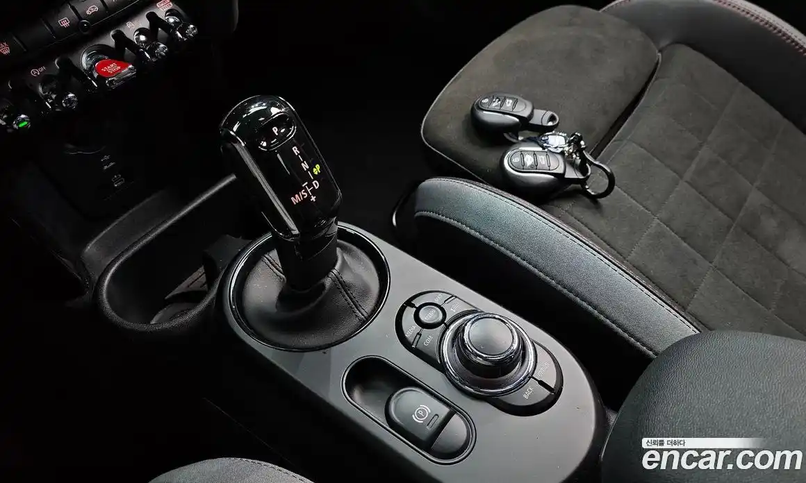 Mini Cooper 2023 2.0 Автомат в Москве № 724757, фото 9