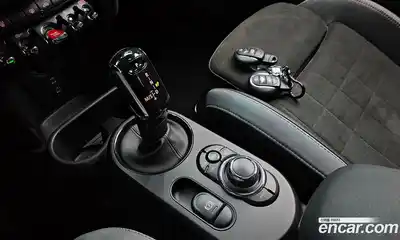 Mini Cooper 2023 2.0 Автомат в Москве № 724757, миниатюра 9