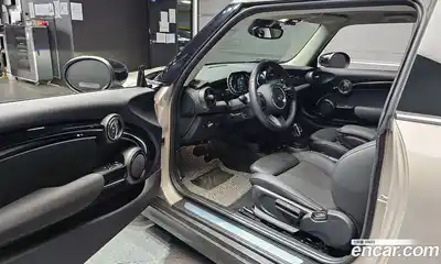 Mini Cooper 2024 1.5 Автомат в Москве № 724761, миниатюра 11