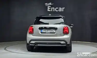 Mini Cooper 2024 1.5 Автомат в Москве № 724761, миниатюра 4