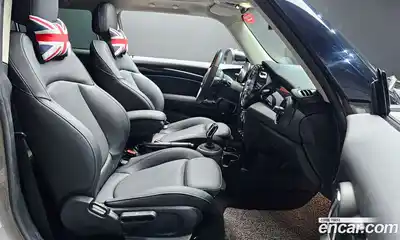 Mini Cooper 2024 1.5 Автомат в Москве № 724761, миниатюра 10