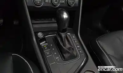 Volkswagen Tiguan 2020 2.0 Автомат в Москве № 725096, миниатюра 9