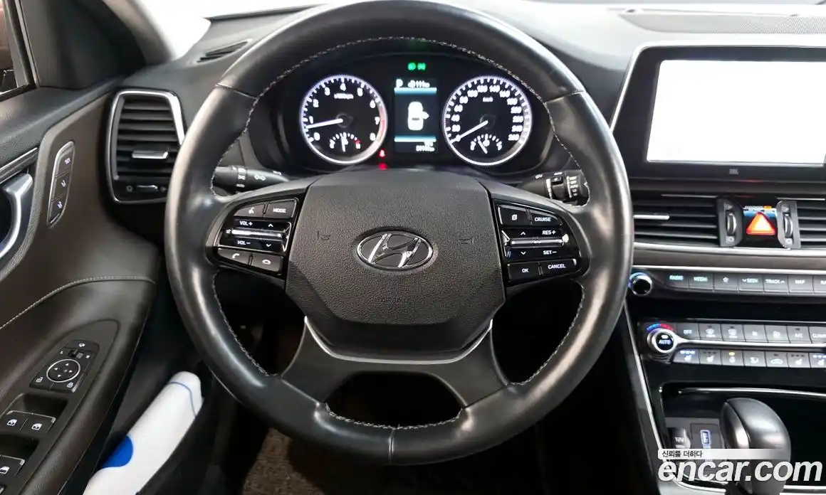 Hyundai Grandeur 2017 3.0 Автомат в Москве № 745758, фото 14