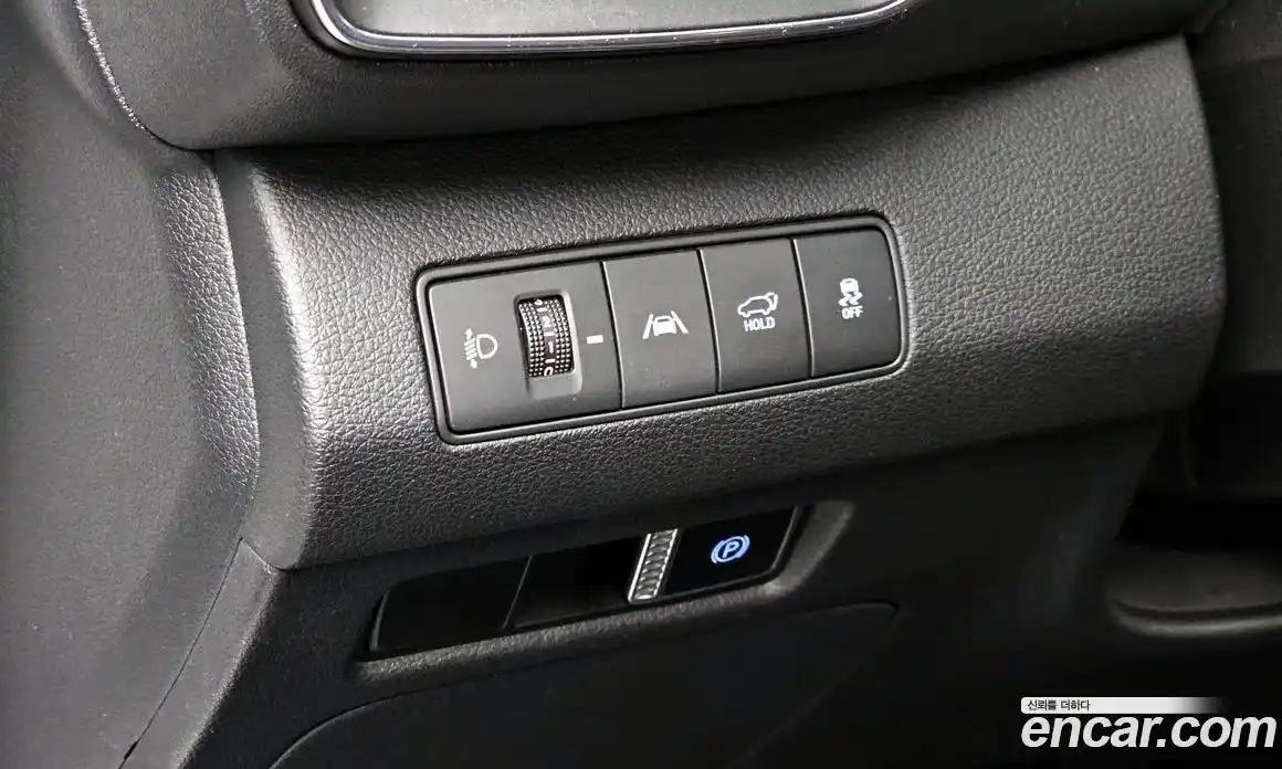 Hyundai Santa Fe 2023 1.6 Автомат в Москве № 745797, фото 15