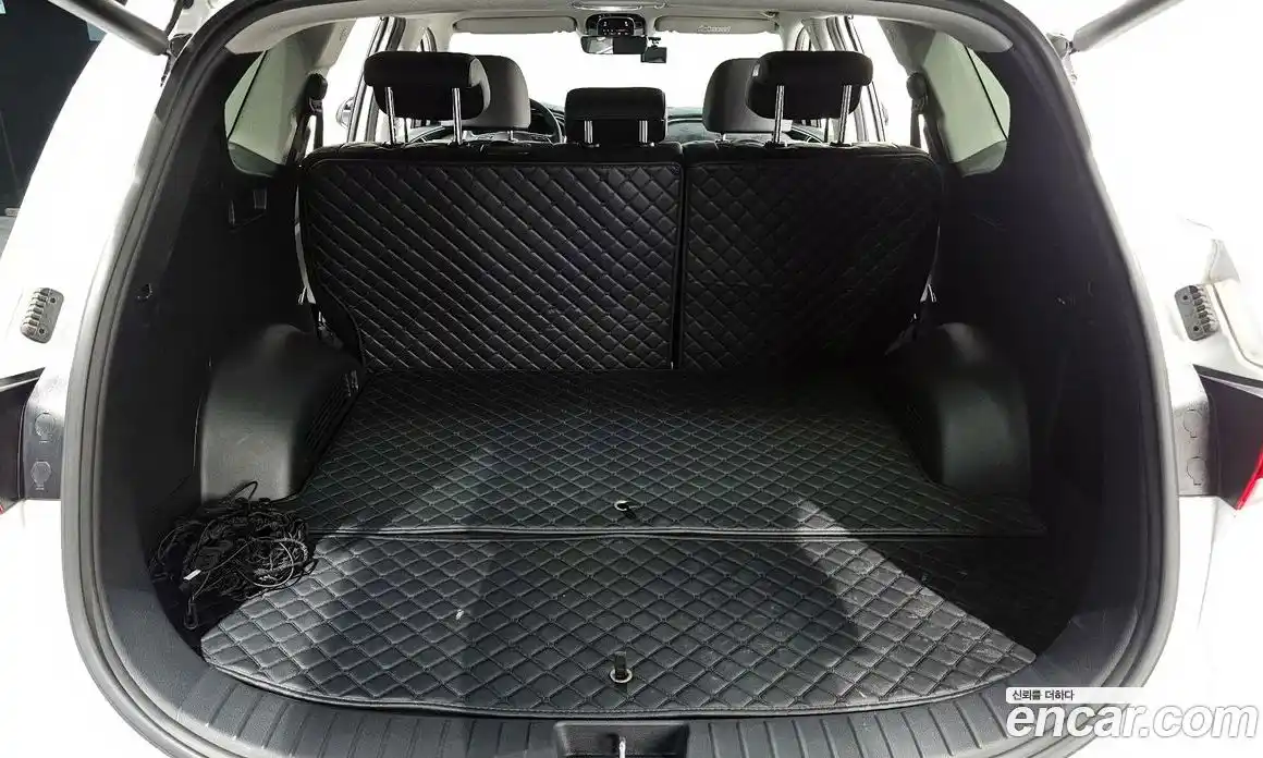 Hyundai Santa Fe 2023 1.6 Автомат в Москве № 745797, фото 19