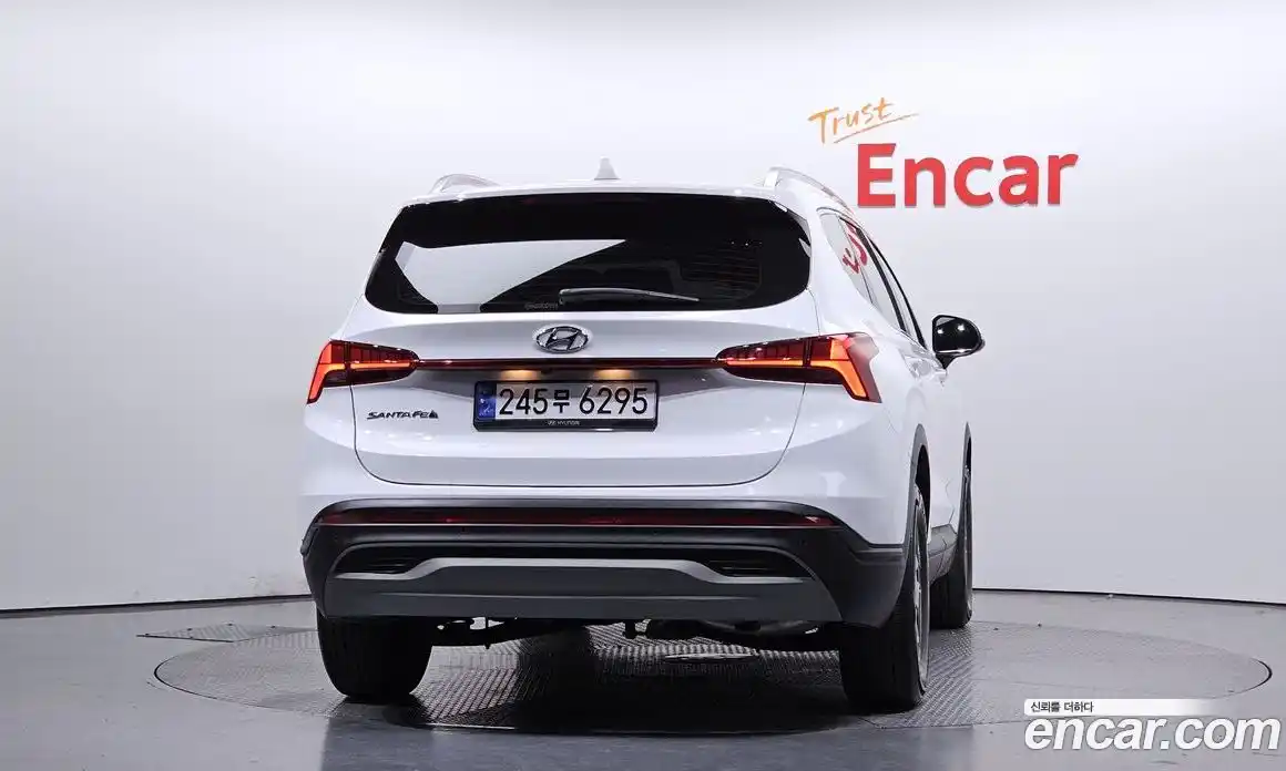 Hyundai Santa Fe 2023 1.6 Автомат в Москве № 745797, фото 3