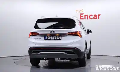 Hyundai Santa Fe 2023 1.6 Автомат в Москве № 745797, миниатюра 3