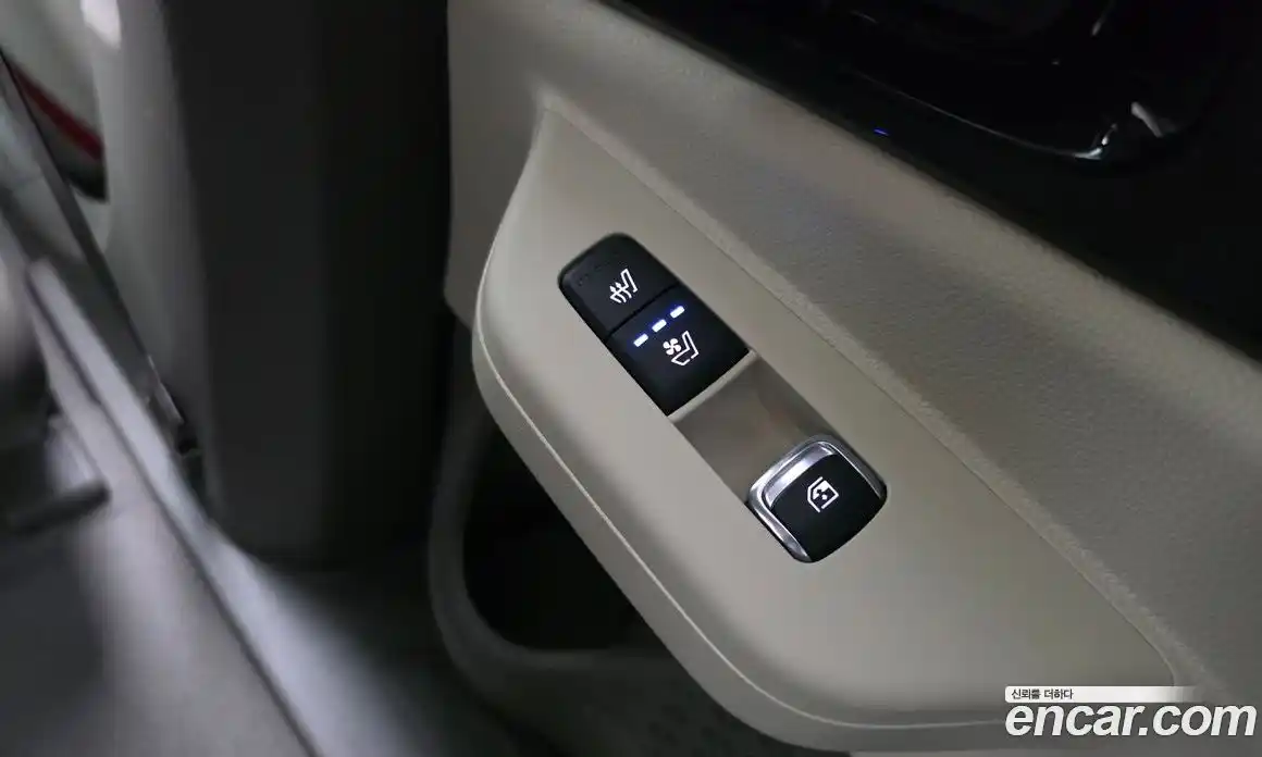 Kia Canival 2024 3.5 Автомат в Москве № 746255, фото 19