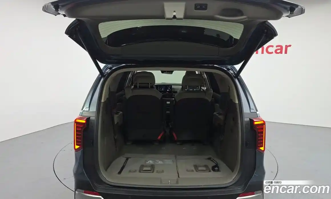 Kia Canival 2024 3.5 Автомат в Москве № 746255, фото 20