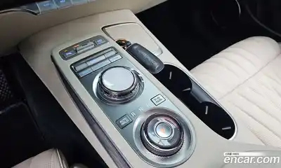 Genesis GV70 2024 2.5 Автомат в Москве № 746634, миниатюра 9