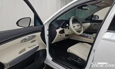 Genesis GV70 2024 2.5 Автомат в Москве № 746634, миниатюра 10