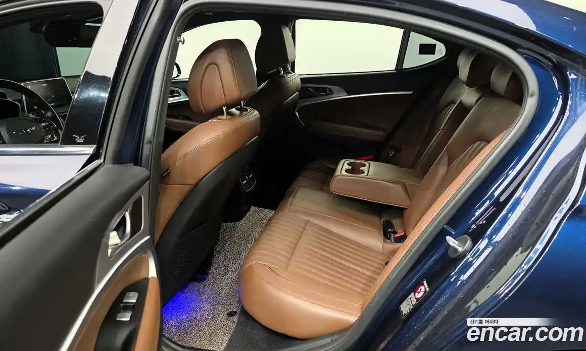 Genesis G70 2018 2.0 Автомат в Москве № 746900, фото 20