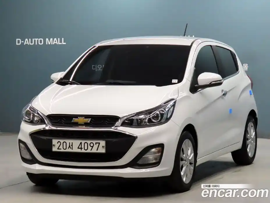 Chevrolet Spark 2019 1.0 Автомат в Москве № 748030, фото 1