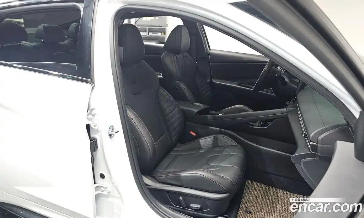 Hyundai Avante 2025 1.6 Автомат в Москве № 756377, фото 11