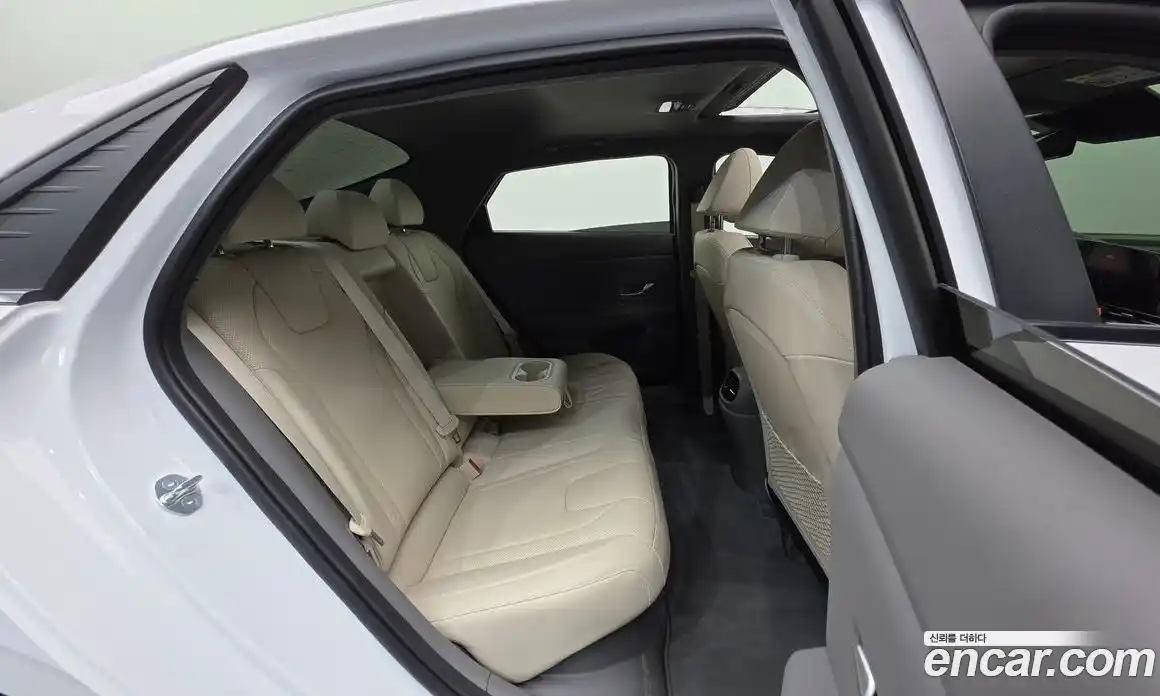 Hyundai Avante 2023 1.6 Автомат в Москве № 756686, фото 19