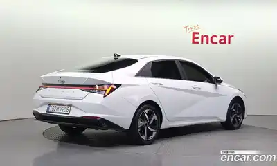 Hyundai Avante 2023 1.6 Автомат в Москве № 756686, миниатюра 2