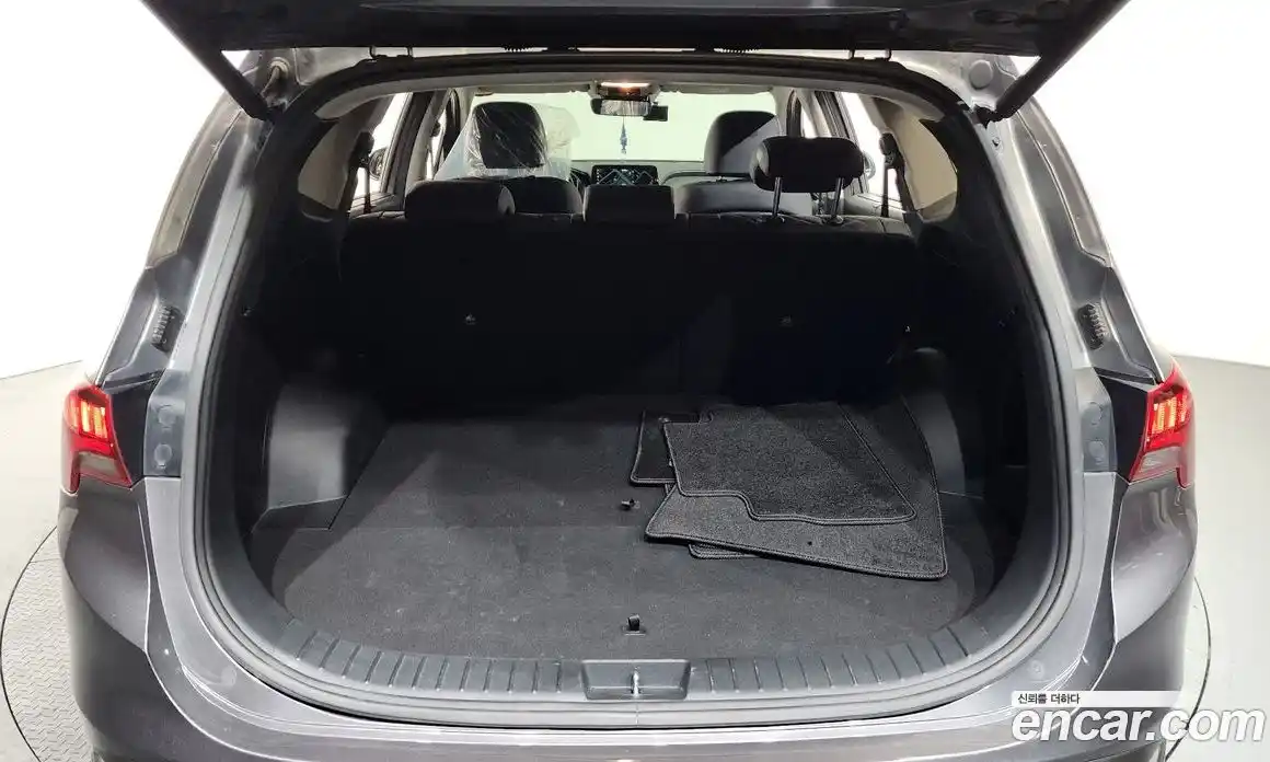 Hyundai Santa Fe 2022 2.2 Автомат в Москве № 756946, фото 20