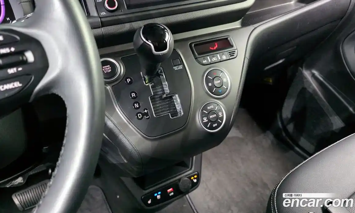 Kia Ray 2025 1.0 Автомат в Москве № 757219, фото 9