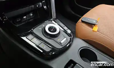 Kia Seltos 2023 1.6 Автомат в Москве № 757281, миниатюра 9