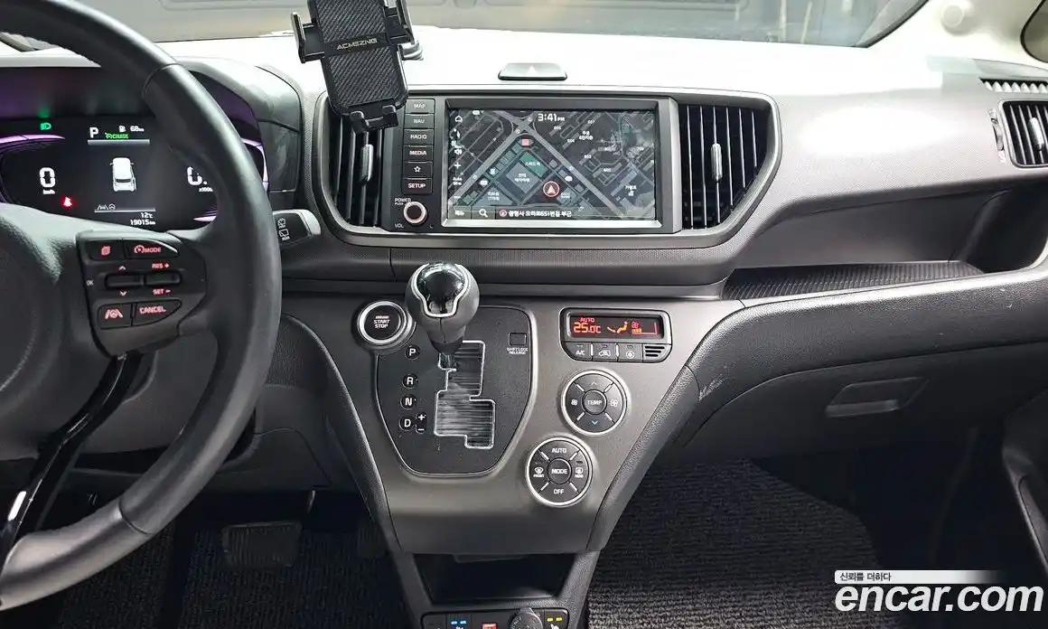 Kia Ray 2024 1.0 Автомат в Москве № 757628, фото 14