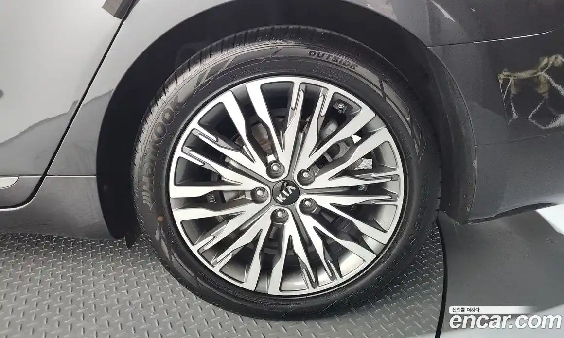 Kia K7 2020 2.5 Автомат в Москве № 757679, фото 5