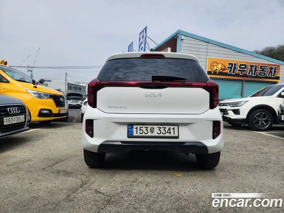 Kia Morning 2023 1.0 Автомат в Москве № 757761, фото 4