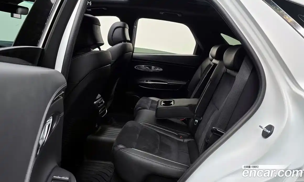 Genesis GV70 2021 2.5 Автомат в Москве № 758962, фото 11