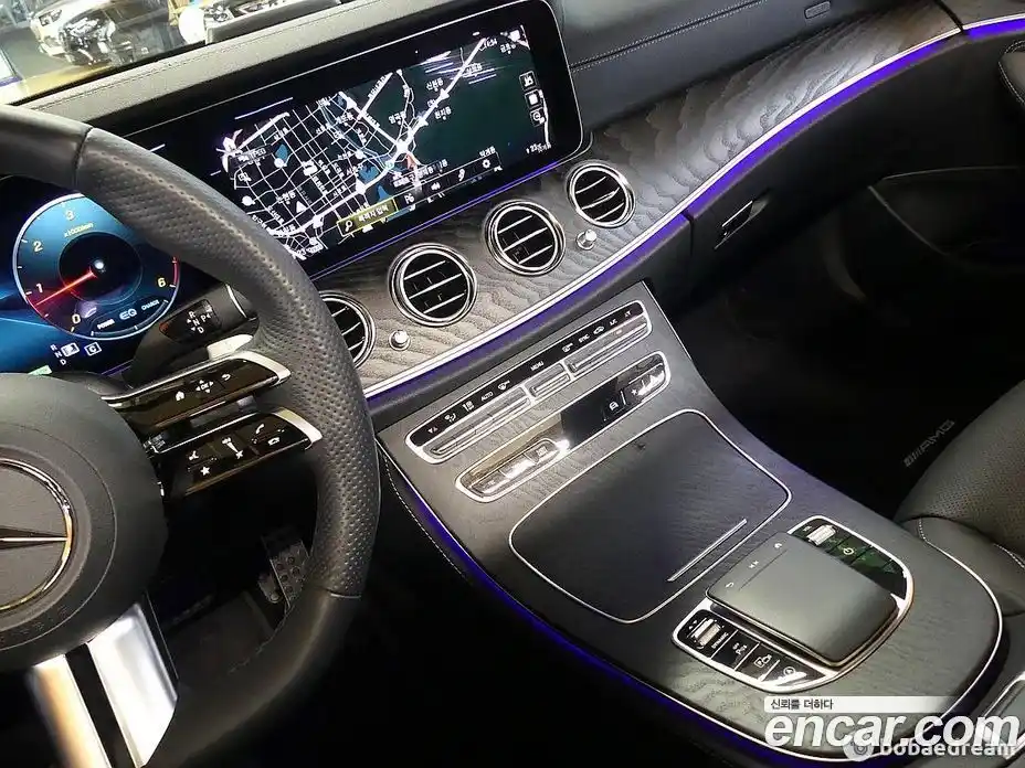 Mercedes-Benz E-Class 2023 1.9 Автомат в Москве № 763778, фото 15