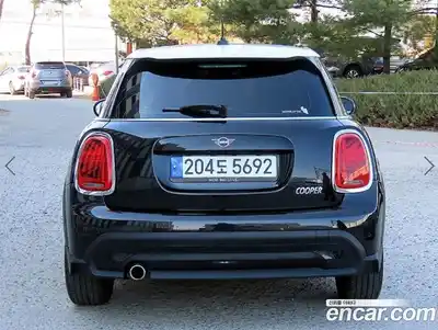 Mini Cooper 2023 1.5 Автомат в Москве № 766331, миниатюра 4