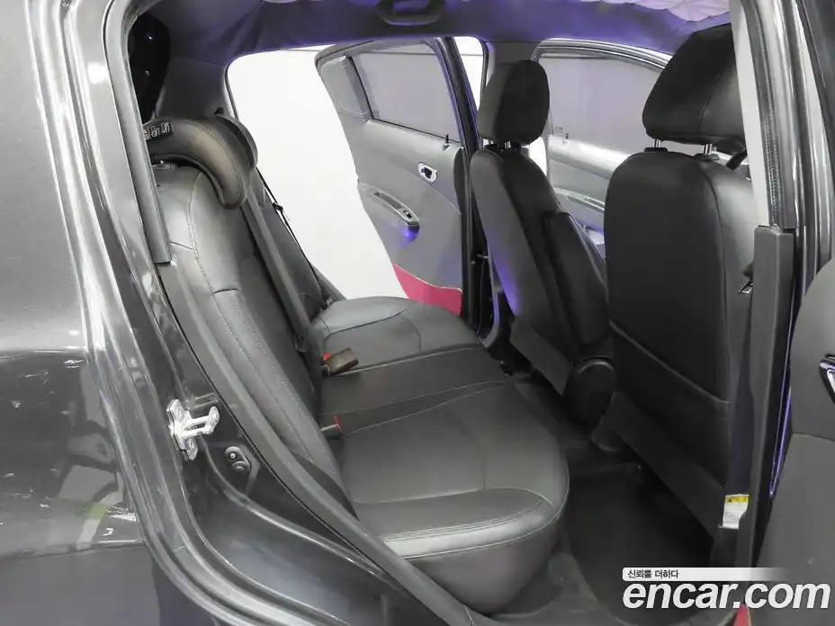 Chevrolet Spark 2014 1.0 Автомат в Москве № 93945, фото 11