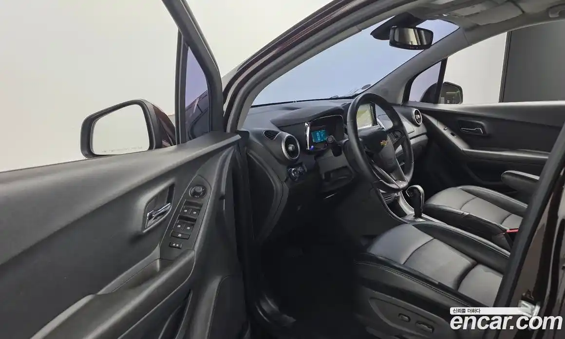 Chevrolet Trax 2015 1.4 Автомат в Москве № 103348, фото 11