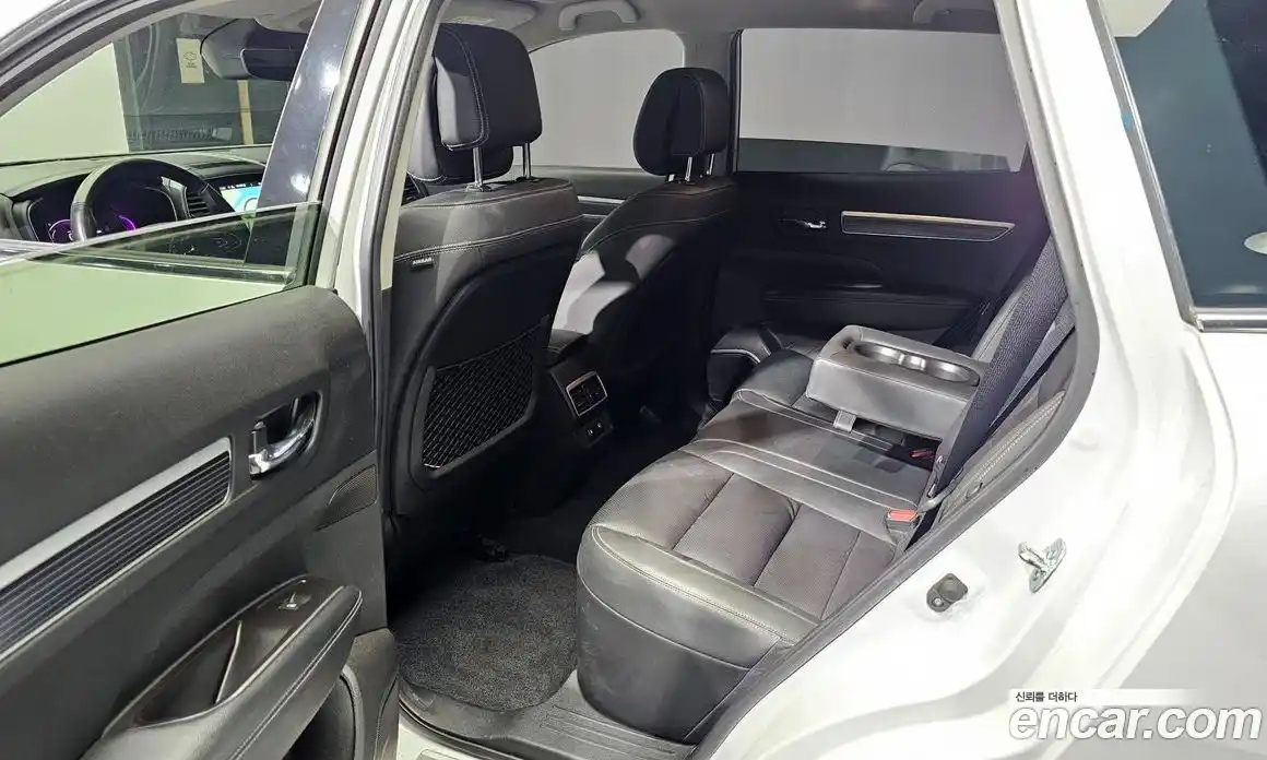 Renault QM6 2023 2.0 Автомат в Москве № 106648, фото 12