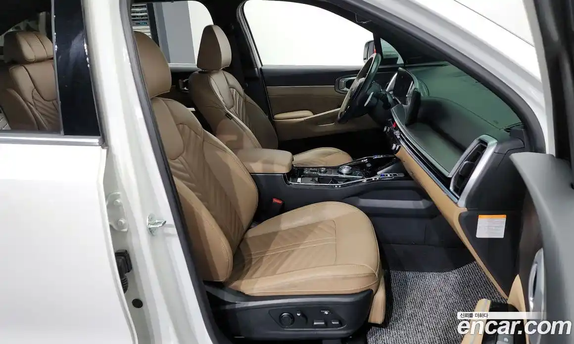 Kia Sorento 2024 1.6 Автомат в Москве № 124080, фото 11