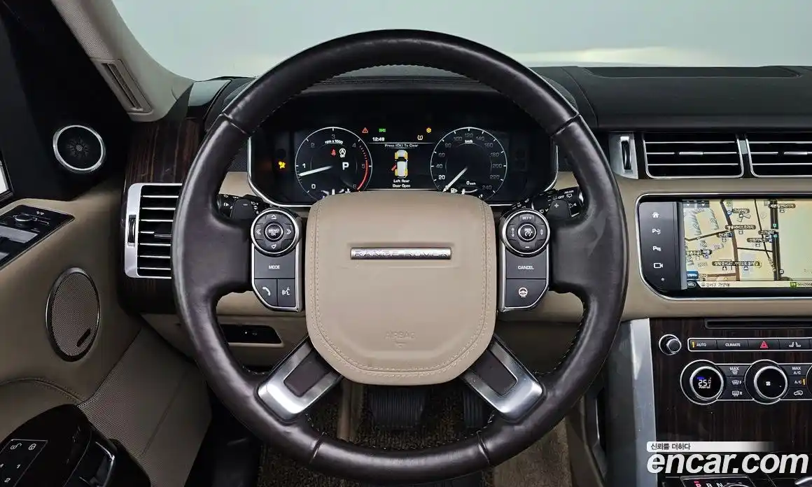 Land Rover Range-Rover 2016 4.4 Автомат в Москве № 166290, фото 13