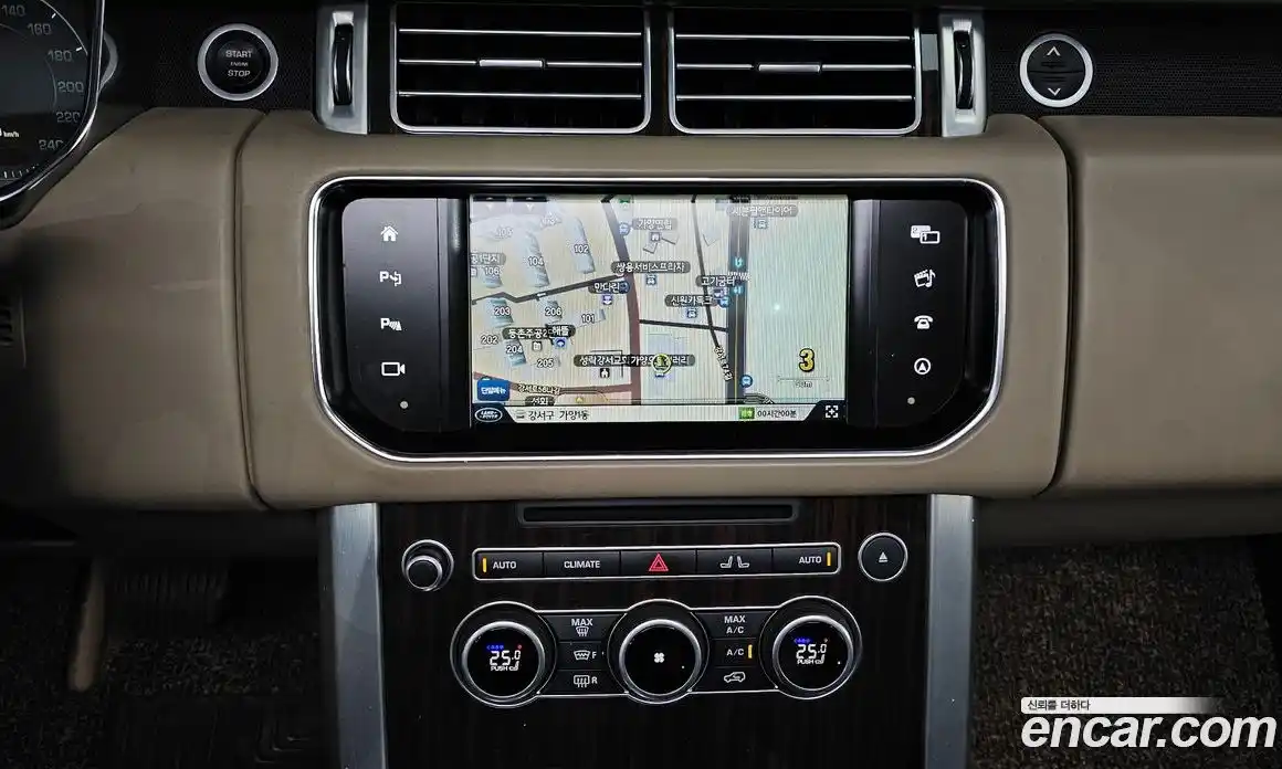 Land Rover Range-Rover 2016 4.4 Автомат в Москве № 166290, фото 14