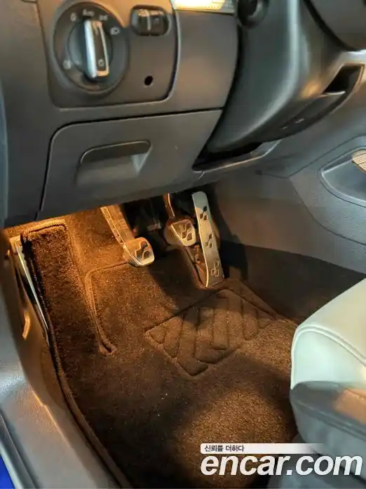 Volkswagen Golf 2006 3.2 Механическая в Москве № 169299, фото 12