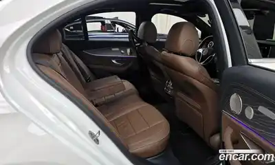 Mercedes-Benz E-Class 2023 2.0 Автомат в Москве № 177943, миниатюра 12