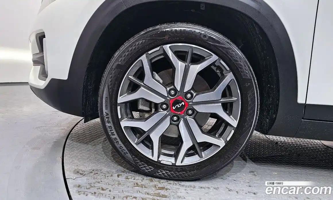 Kia Seltos 2022 1.6 гидро в Москве № 17920, фото 5