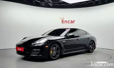 Porsche Panamera, 2011