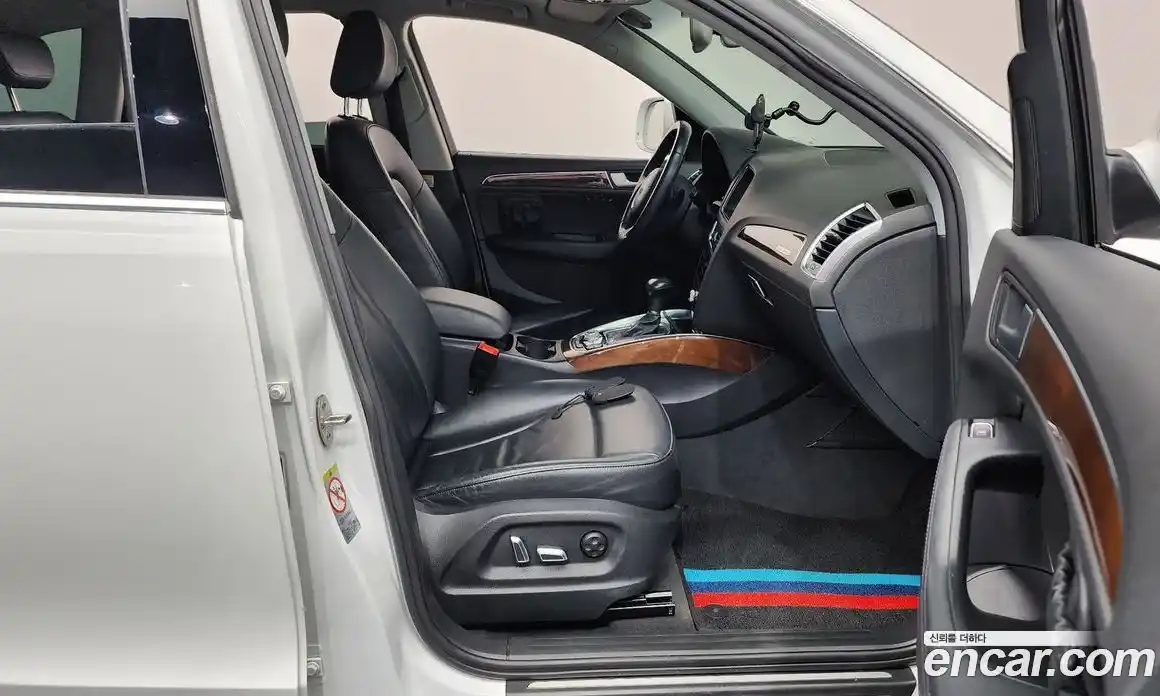 Audi Q5 2015 2.0 Автомат в Москве № 196675, фото 11