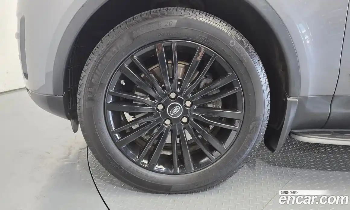 Land Rover Discovery 2017 3.0 Автомат в Москве № 198288, фото 5