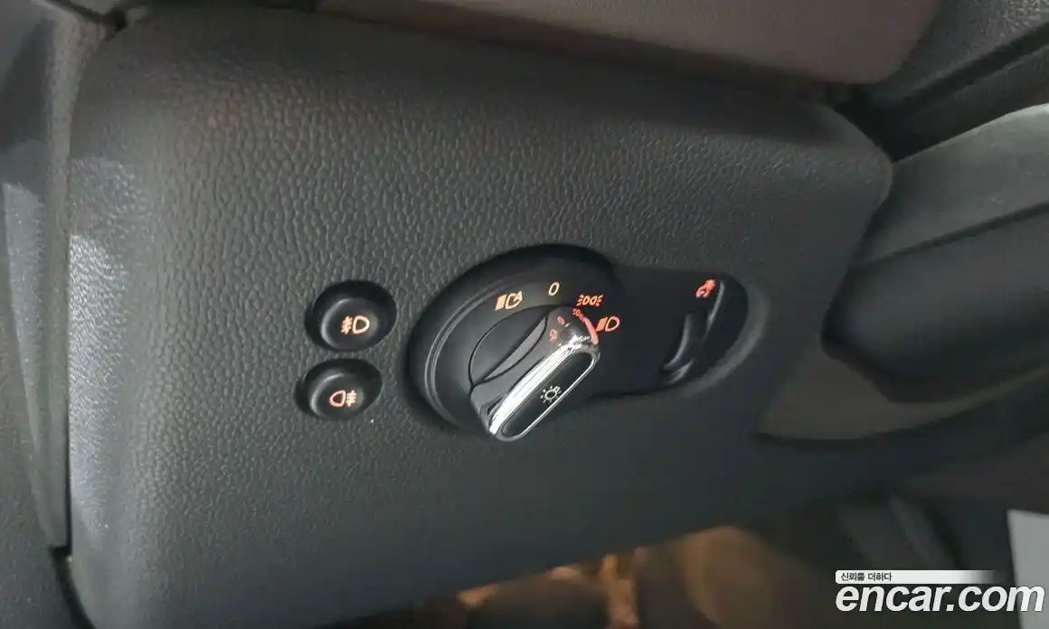 Mini Cooper 2015 1.5 Автомат в Москве № 198371, фото 18