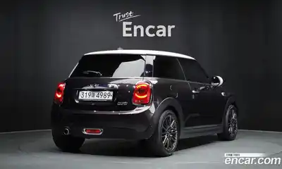Mini Cooper 2015 1.5 Автомат в Москве № 198371, миниатюра 2