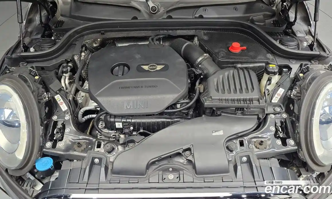 Mini Cooper 2015 1.5 Автомат в Москве № 198371, фото 6