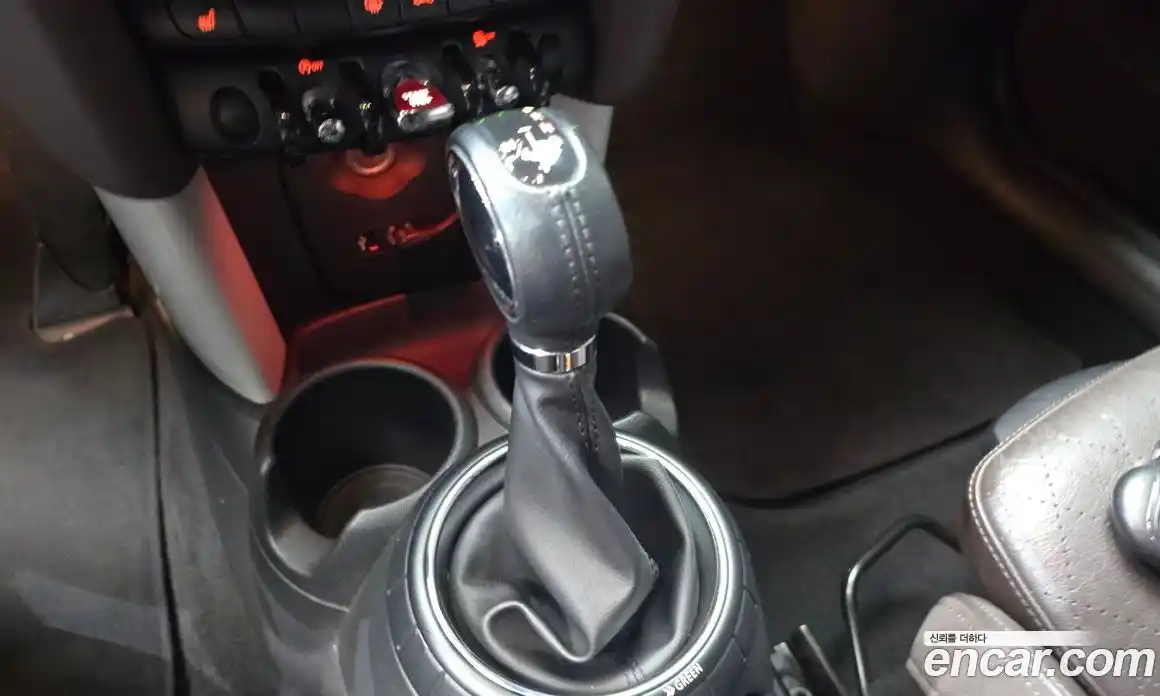 Mini Cooper 2015 1.5 Автомат в Москве № 198371, фото 9