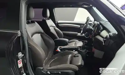 Mini Cooper 2015 1.5 Автомат в Москве № 198371, миниатюра 10